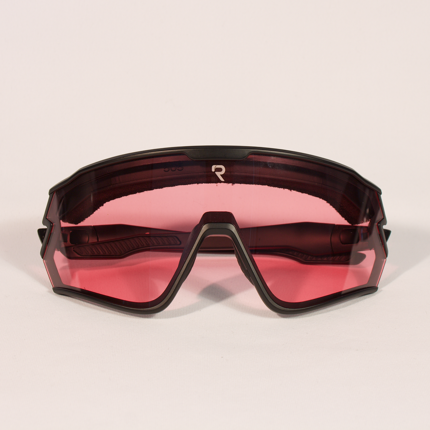 ONE - die einzige Sportbrille, die du brauchst.